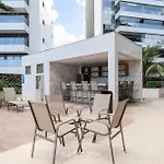 Apartamento Charmoso Apenas 750M Da Praia! Bca0601